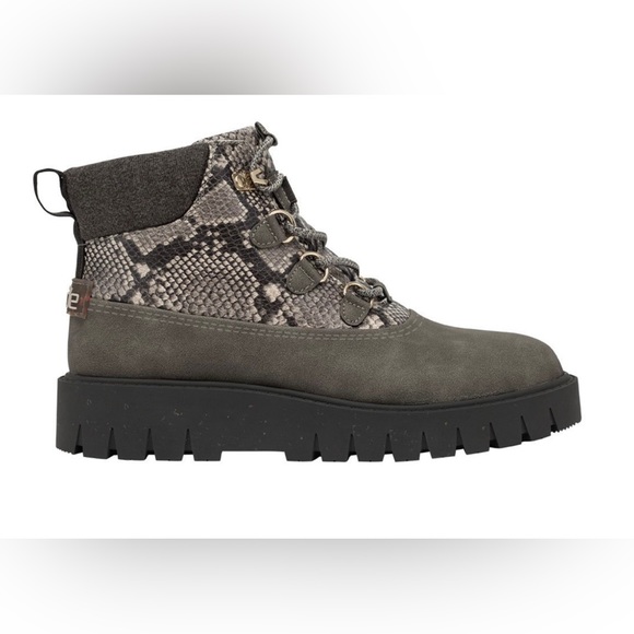 Hey Dude Tonya Eco Shield Womens Boots in Camo Snake Print. Size 7. Brand new. - Picture 3 of 4